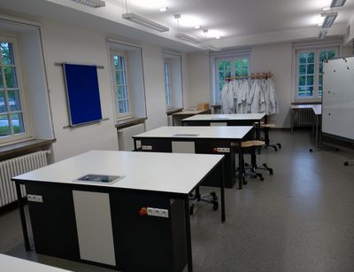 Bild zeigt das Fachkabinett des Sachunterrichts